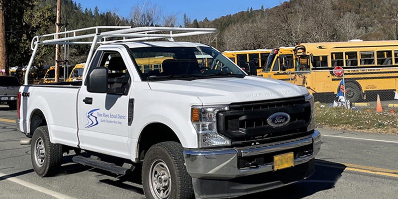 Oregon School District Uses Money Saved with Fleet Management to Support Education